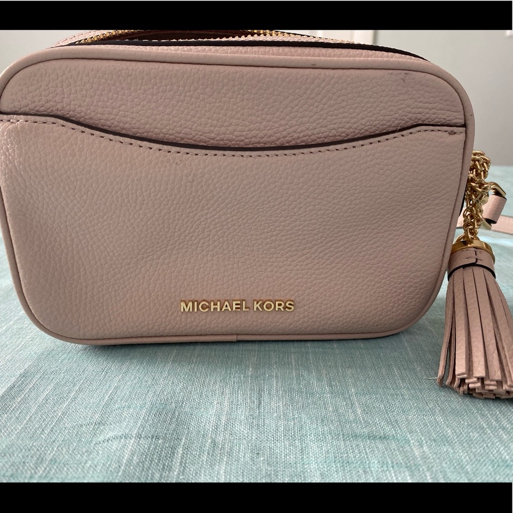 Michael kors convertible belt bag